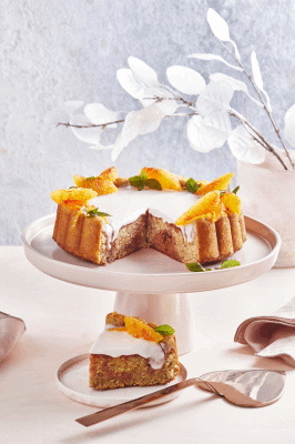 Blutorangen-Mandelkuchen mit Joghurt-Topping