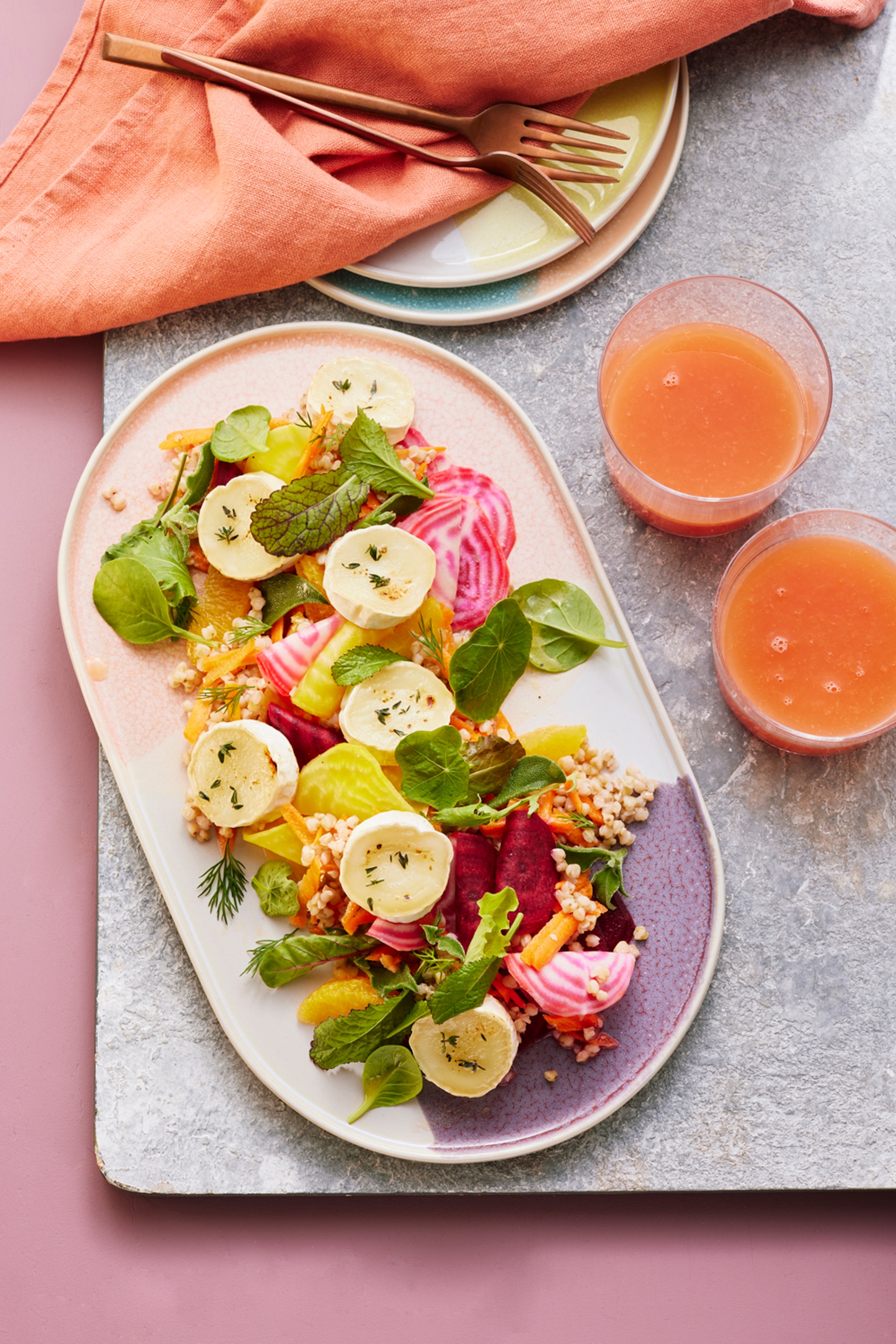 Buchweizen-Salat mit Bunter Bete und Grapefruit-Dressing